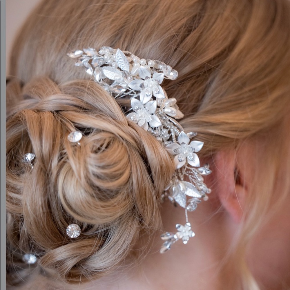 Silver Bridal Hairpiece and Hair Pins (20 ct)